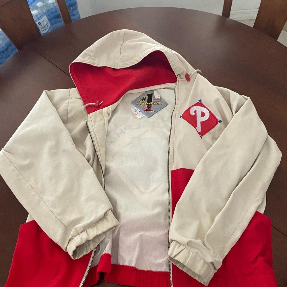 Phillies zip up jacket/hoodie